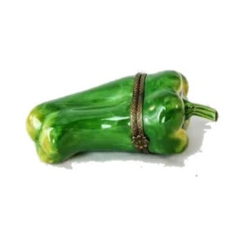 A thoughtful gift for Francophiles: the Green Pepper Limoges box