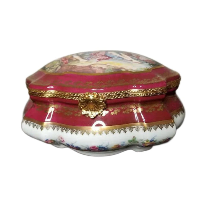 Fine art lovers will admire this Lovers Jewelry 250 Romantic Limoges box