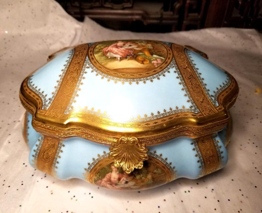 St Honore - 1 of 50 - Penicaud - 9" x 7" x 5" Limoges Box - Limoges Box Boutique